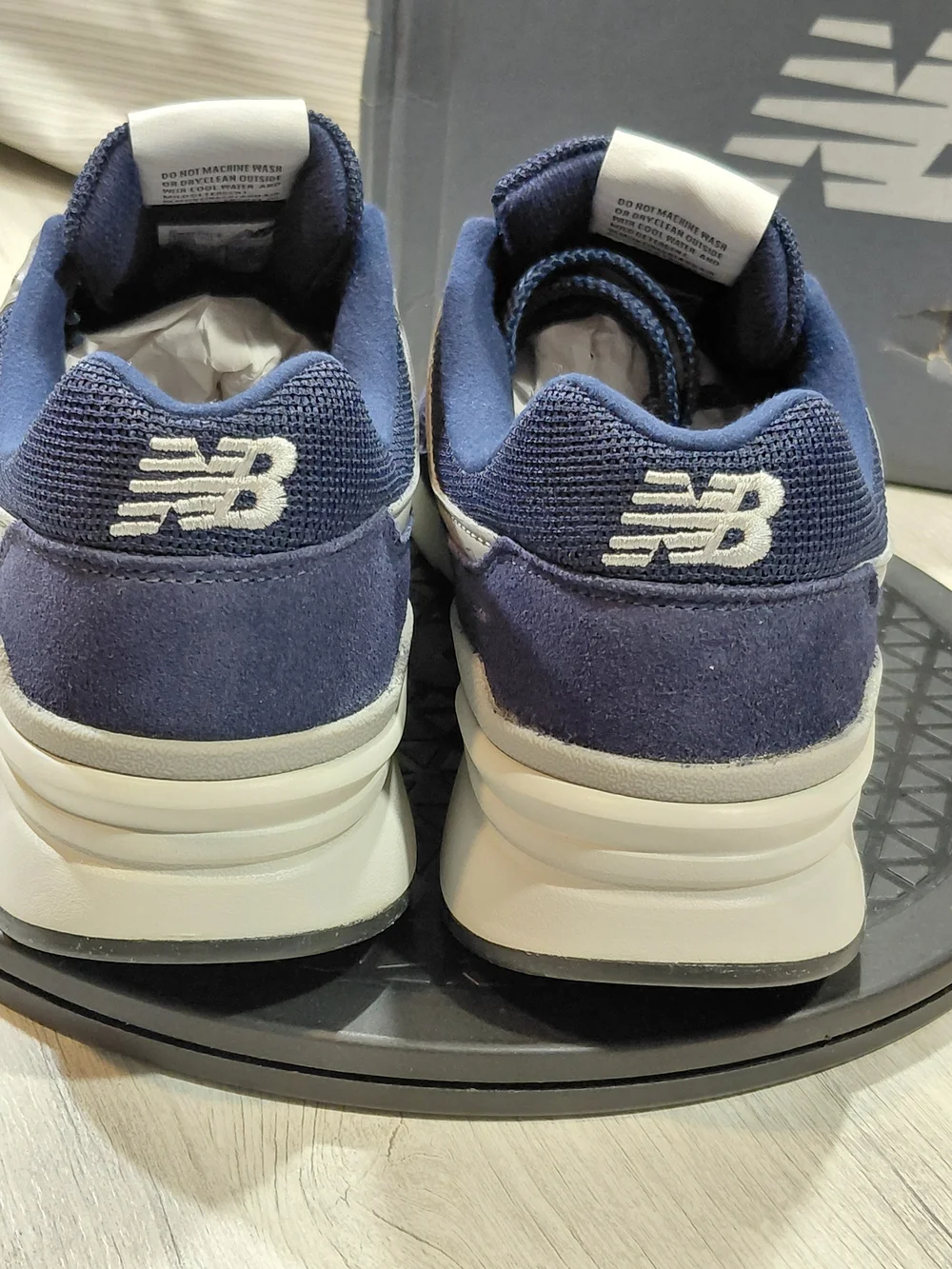 New Balance 997H Men's Navy/Grey Athletic Sneakers Suede & Mesh Upper SIZE 11